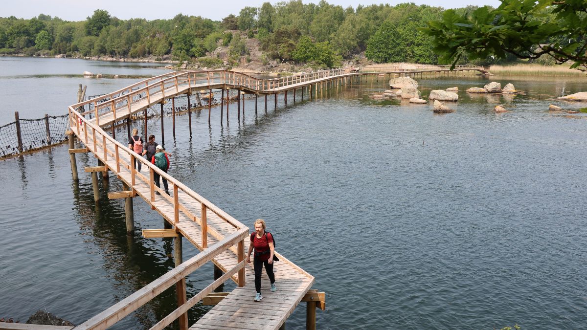 Eriksbergsleden i Blekinge med broar som förbinder i Karlshamns skärgård