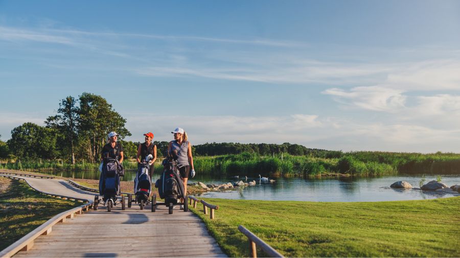 Spela golf vid havet – En unik upplevelse längs Sveriges Golfkust