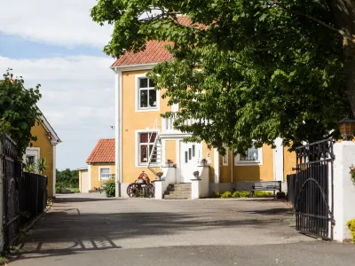 The entrance to cosy Mjällbyhus in Sölvesborg