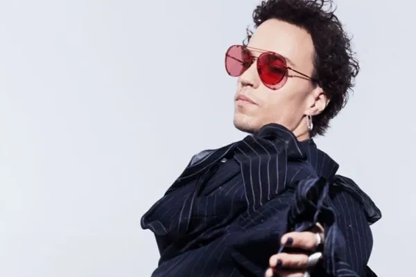 Extraföreställning: Live i Vardagsrummet - Greczula 