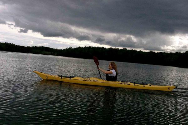 Rent a Kayak shortterm 4 hours or day (9:00-16:30)