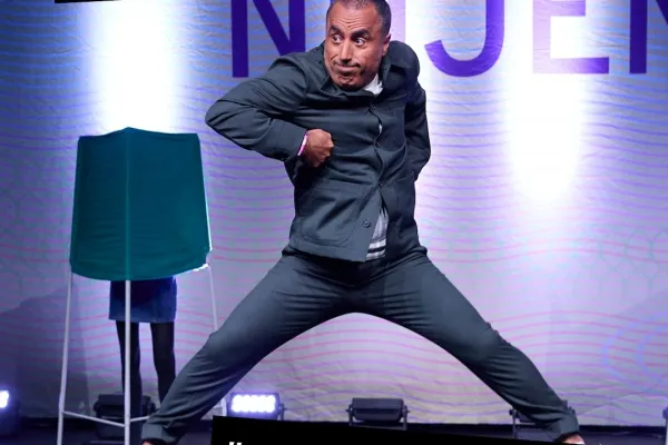 Medborgare Nûjen - Özz Nûjen