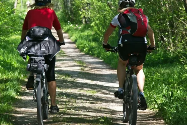 Cykel- och boendepaket - Hälleviks camping