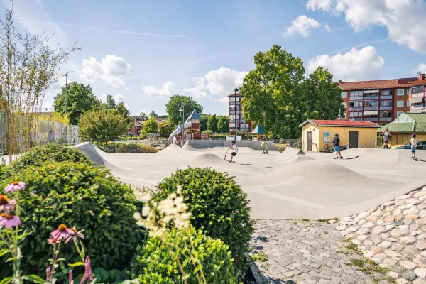 Skejtan - skateboardbana