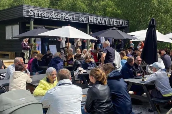 Strandcaféet by Heavy MetAle
