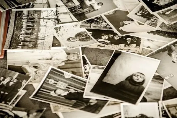  Släktforskarvärd i Holmsjö bibliotek