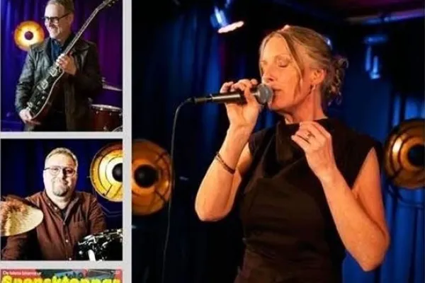 Musikcafé -Pernillas Svensktoppar