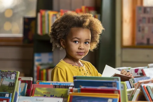 Lördagar på Bibblan med sagor och sång