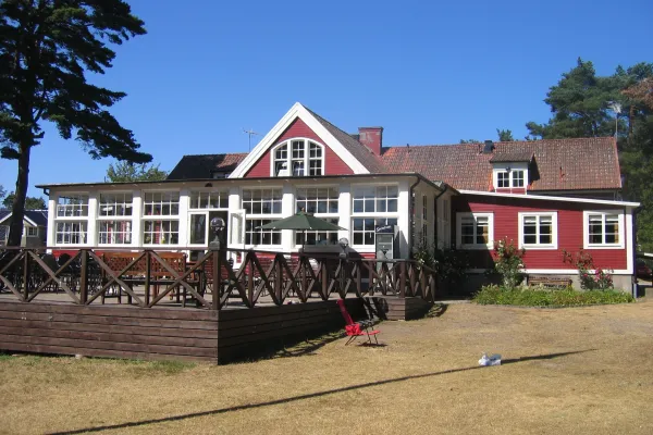 Mysigt 3 dygnspaket på Hälleviks Havsbad under midsommar!