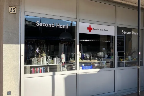 RÖDA KORSET SECOND HAND OLOFSTRÖM