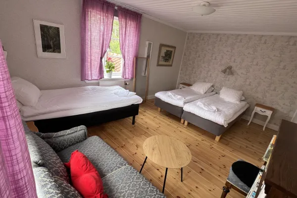 Bo på Spjutsbygds Gård B & B