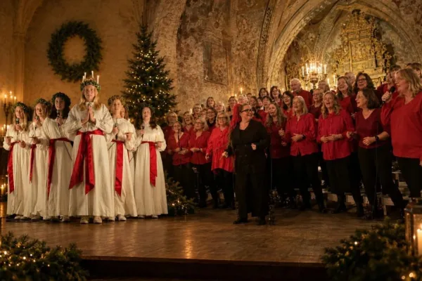 Julkonserter m Ronneby Lucia och Joyvoice
