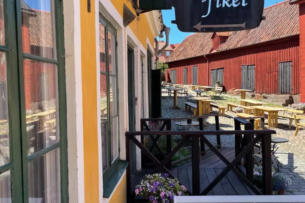  Café Nyfiket Bergqvistska gården