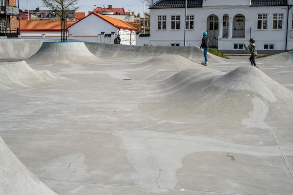 Skateboard area