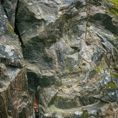 Stenblock Skinsagylet