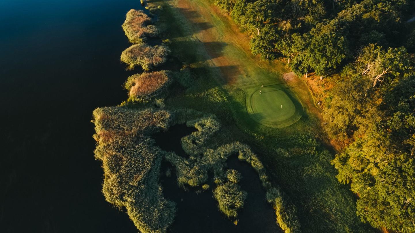 Sveriges Golfkust med 8 golbanor inom 12 mil ligger i Blekinge