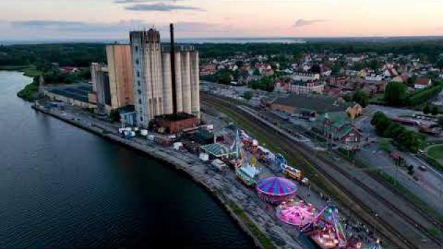 Youtube video fallback image